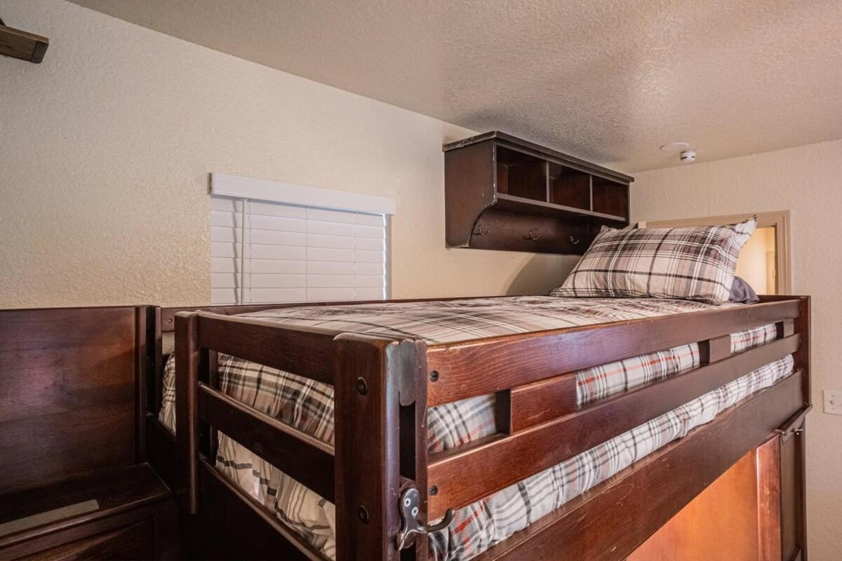 Cabin C In The Gatlinburg Art & Craft Community Екстер'єр фото