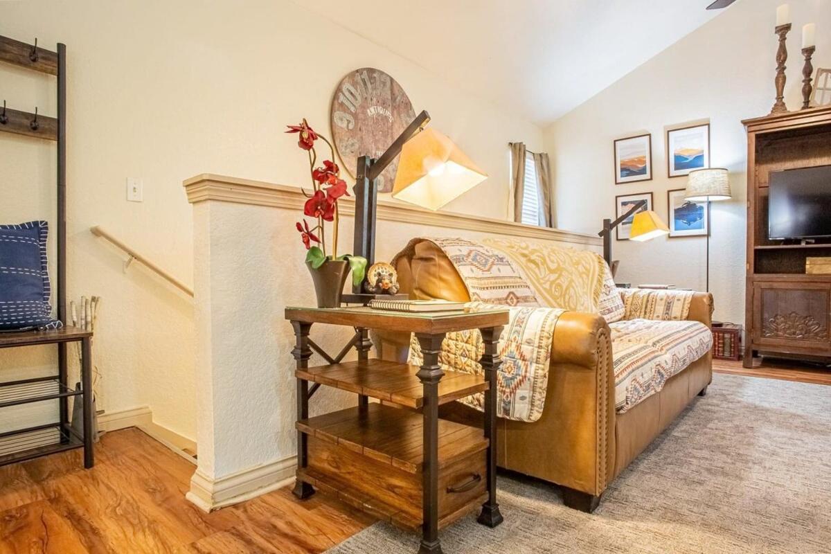 Cabin C In The Gatlinburg Art & Craft Community Екстер'єр фото