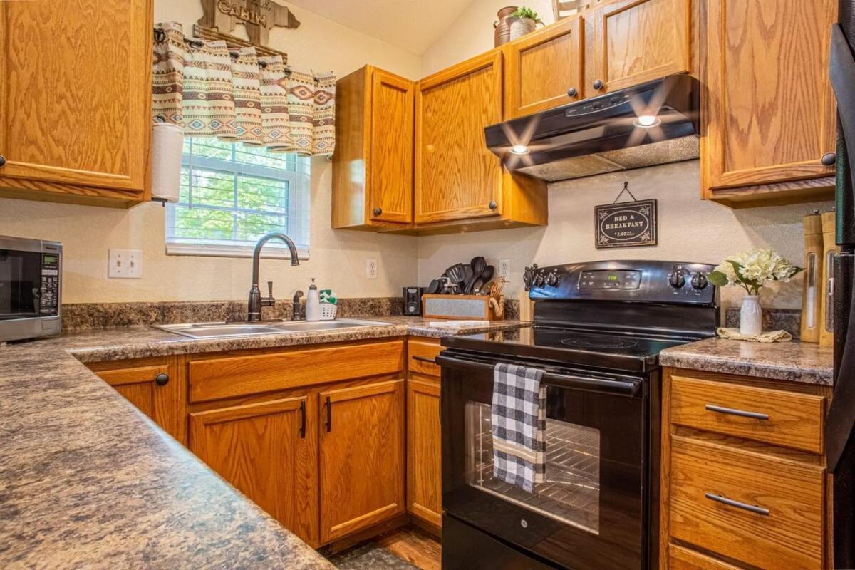 Cabin C In The Gatlinburg Art & Craft Community Екстер'єр фото